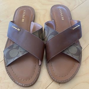 Excellent condition women’s coach sandals